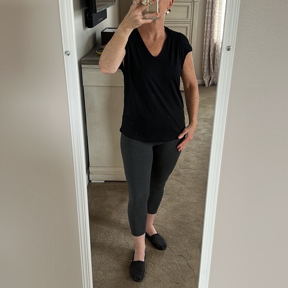 Nine West Short Sleeved V-Neck Ruched Detail Top - Picture 2 of 8